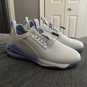 Never been worn Clove shoes